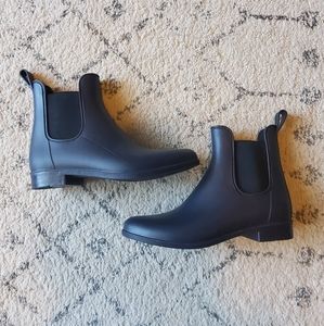Navy Blue Chelsea Rain Boots!